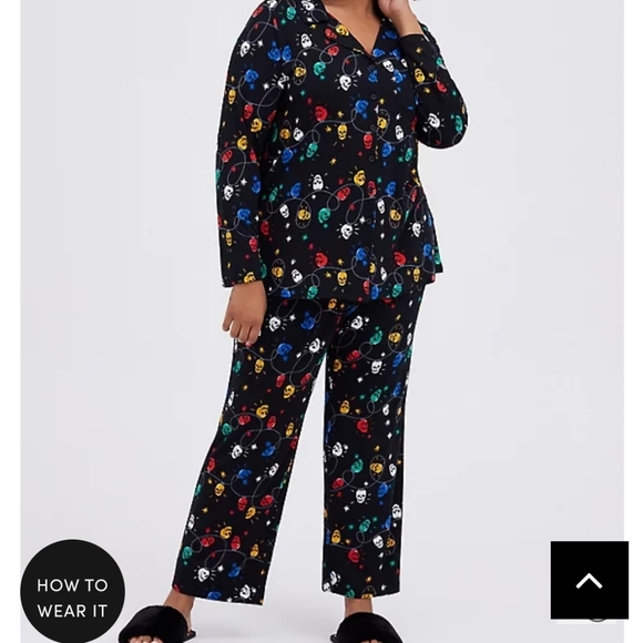🆕🎄💀 SKULL HOLIDAY LIGHTS PJ SET🎄💀 - Picture 2 of 12